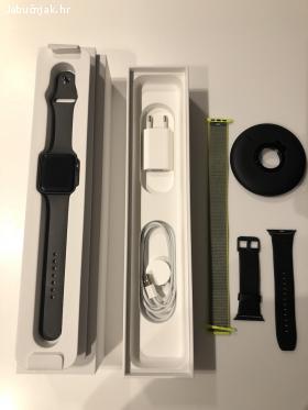 Apple Watch Series 3, 42 mm